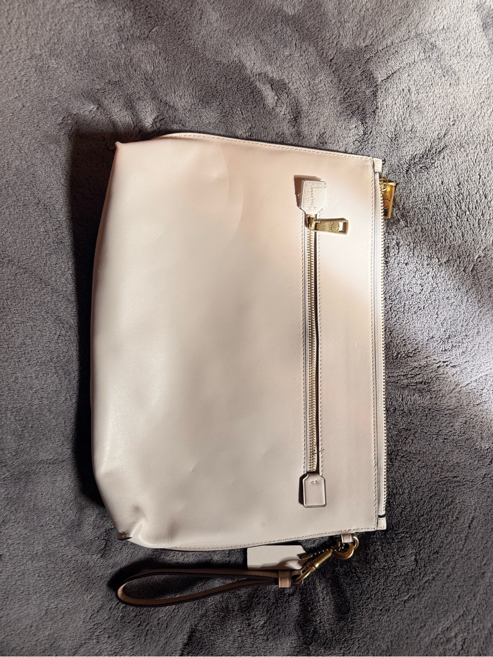 Coach Large Charlie Pouch With Scattered Rivets - Picture 2 of 3